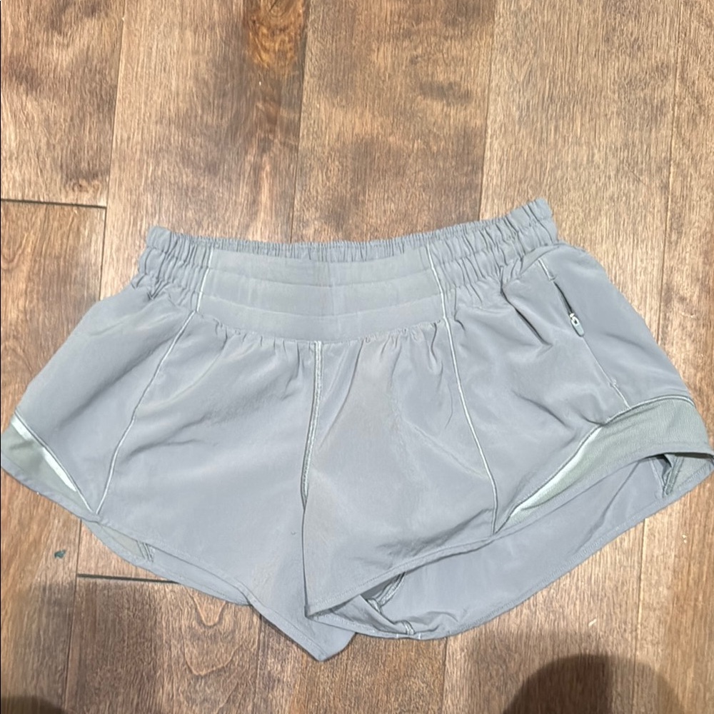 Grey lulu shorts size 6, 2.5 inch